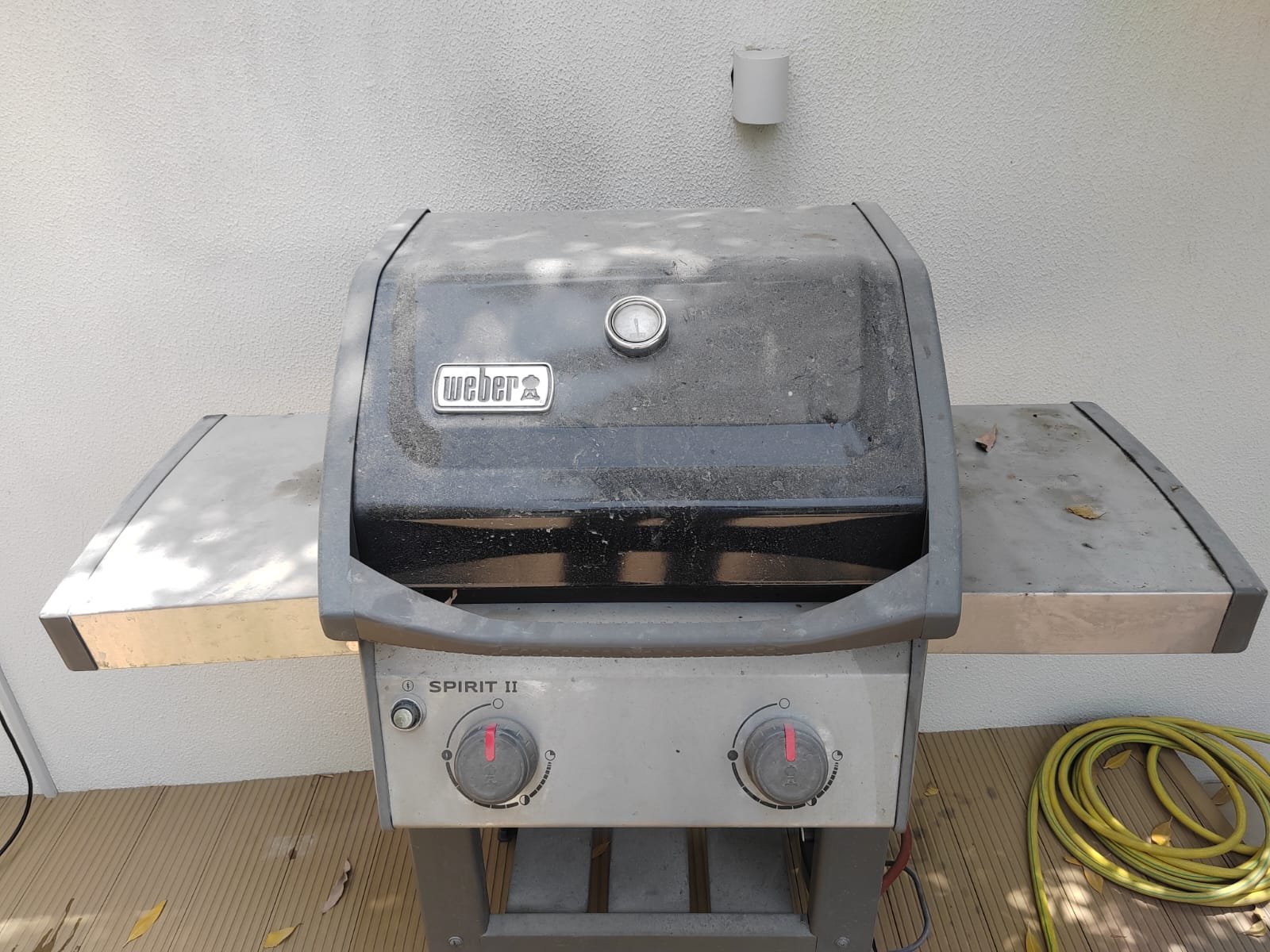 BBQ cleaning before cleaning
